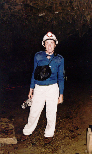 nz kate in glowworm cave