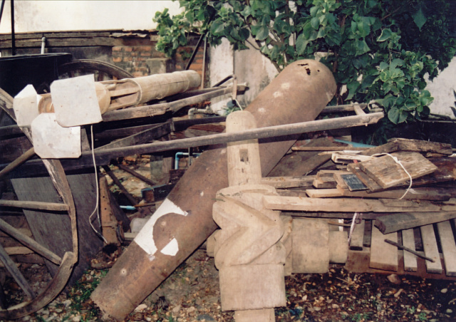 laos bomb casing
