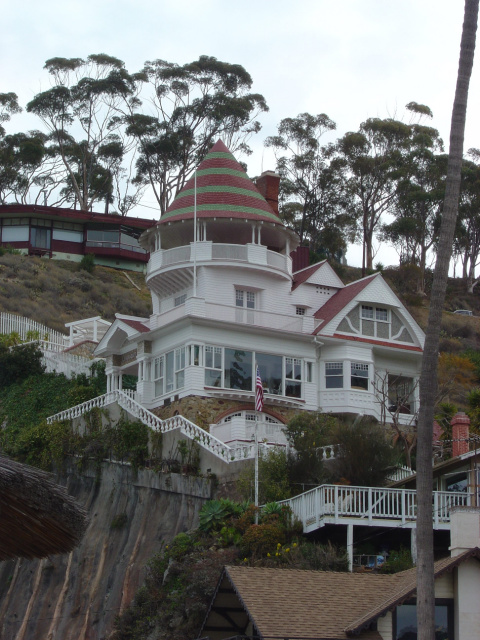 Avalon crazy house 3
