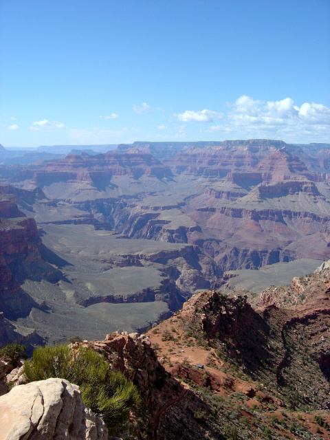 grand canyon looking down on point