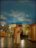 kate in caesars fake piazza