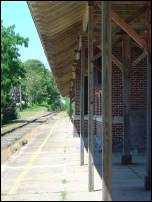 train platform 1