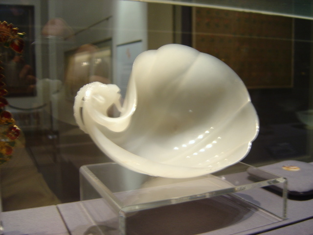 v and a shah jahans cup