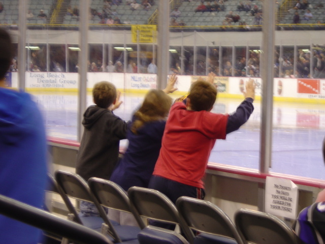 ice dogs game 15