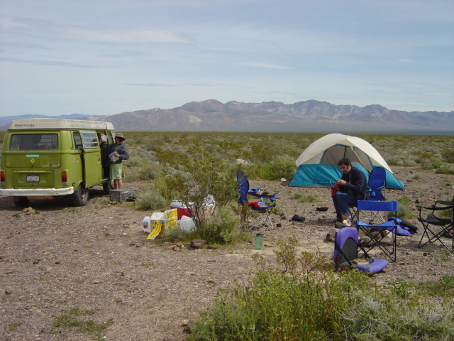 dunes j makes the stove