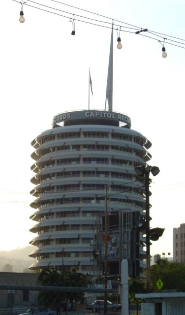 capitol records building la