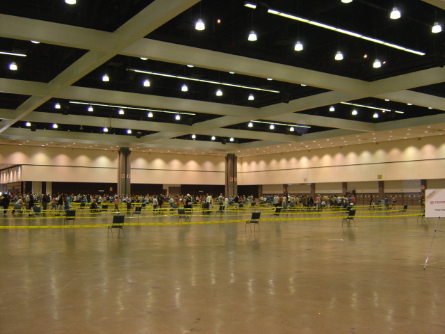 antiques roadshow queue 3