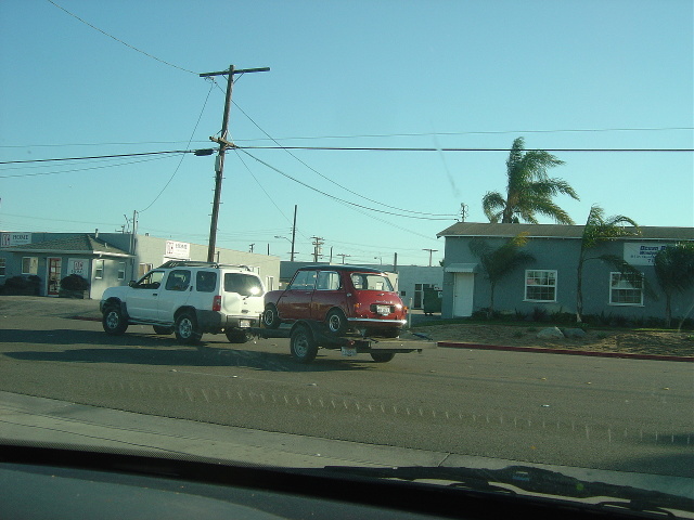 mini towed by suv