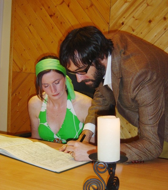 signing