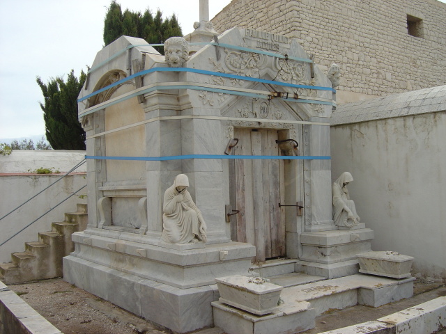 bonifacio tombs 5