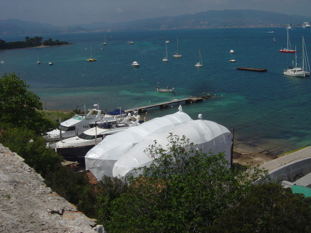 pupating yachts